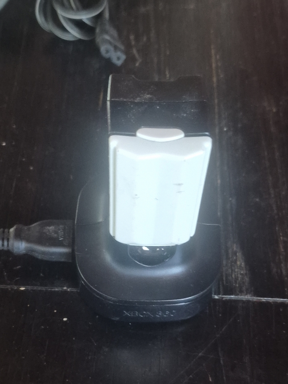 Microsoft Black and White Xbox 360 Controller Battery Charger